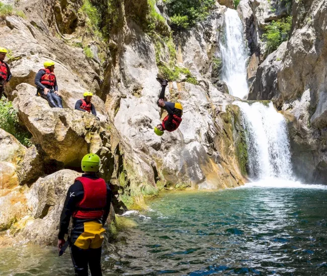cetina-extreme-canyoning-from-split
